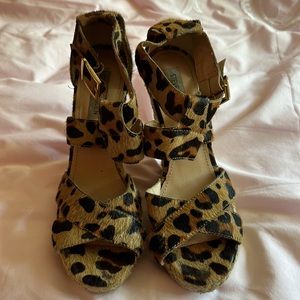 Steve Madden leopard print Wedges. Size 8.5